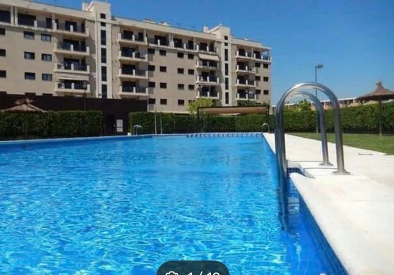 Alquiler de piso en Calle de Lanzarote, 2, Playa Puig — El Puig de Santa Maria · 3000€/mes