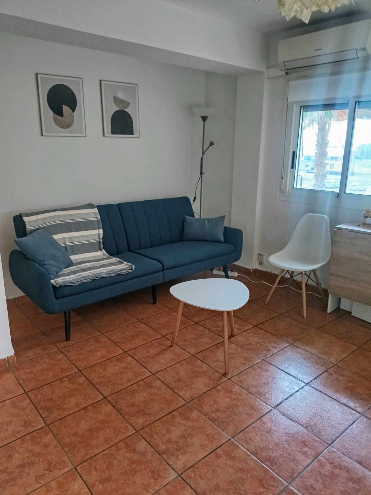 Viviendas venta. Viviendas alquiler. Pisos. Chalets — Valencia · 700€/mes