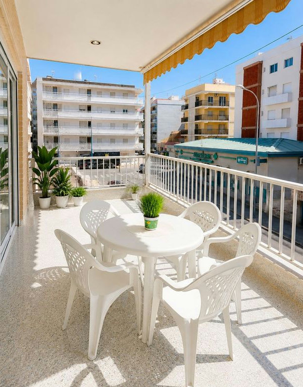 Alquiler de piso en Calle dels Marenys, 62, Miramar — Miramar · 1100€/mes