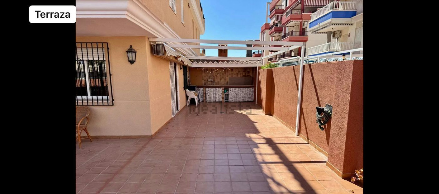 Alquiler de piso en Calle Jaume Roig, 3, Canet d'En Berenguer — Valencia · 3000€/mes