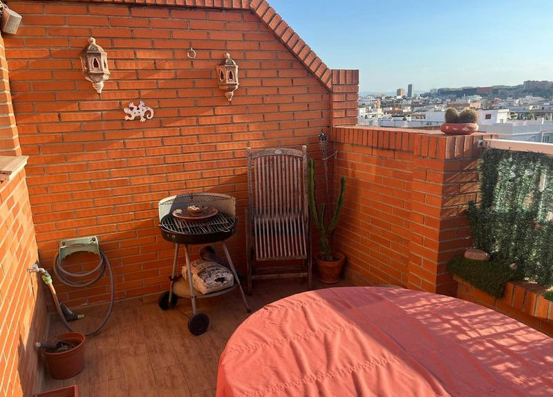 Alquiler de dúplex en Pasaje Profesor Ricardo Orbaiceta, 2, L'Eixereta, Burjassot — Burjas