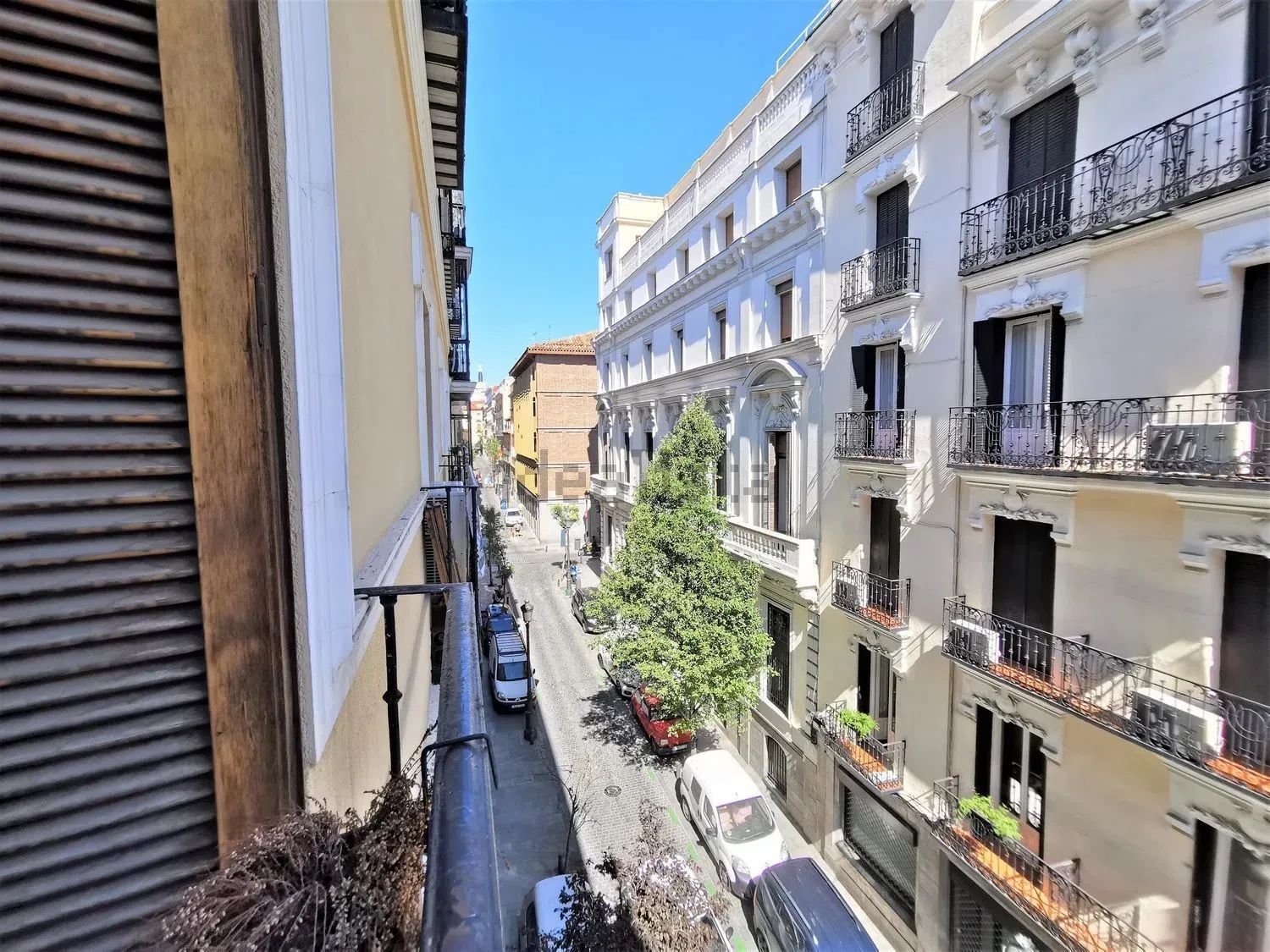 Piso en Calle de Cervantes, Huertas-Cortes, Madrid — Madrid · 1400€/mes