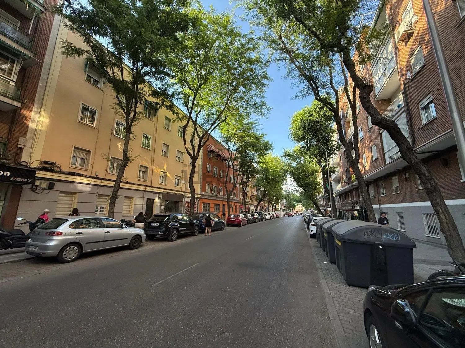 Piso en Vista Alegre, Madrid — Madrid · 254000€/mes