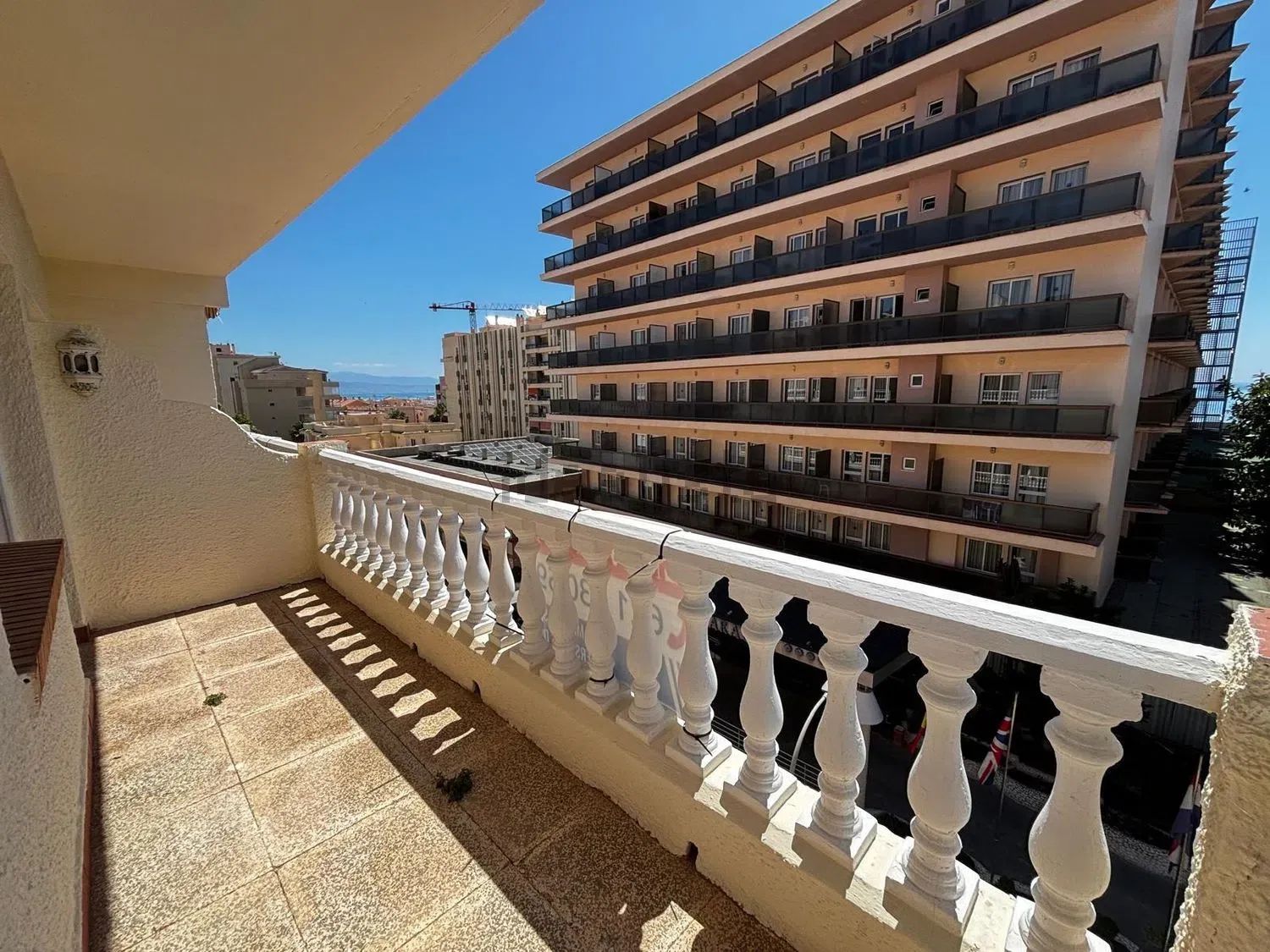 Estudio en La Carihuela - Los Nidos, Torremolinos — Torremolinos · 225000€/mes