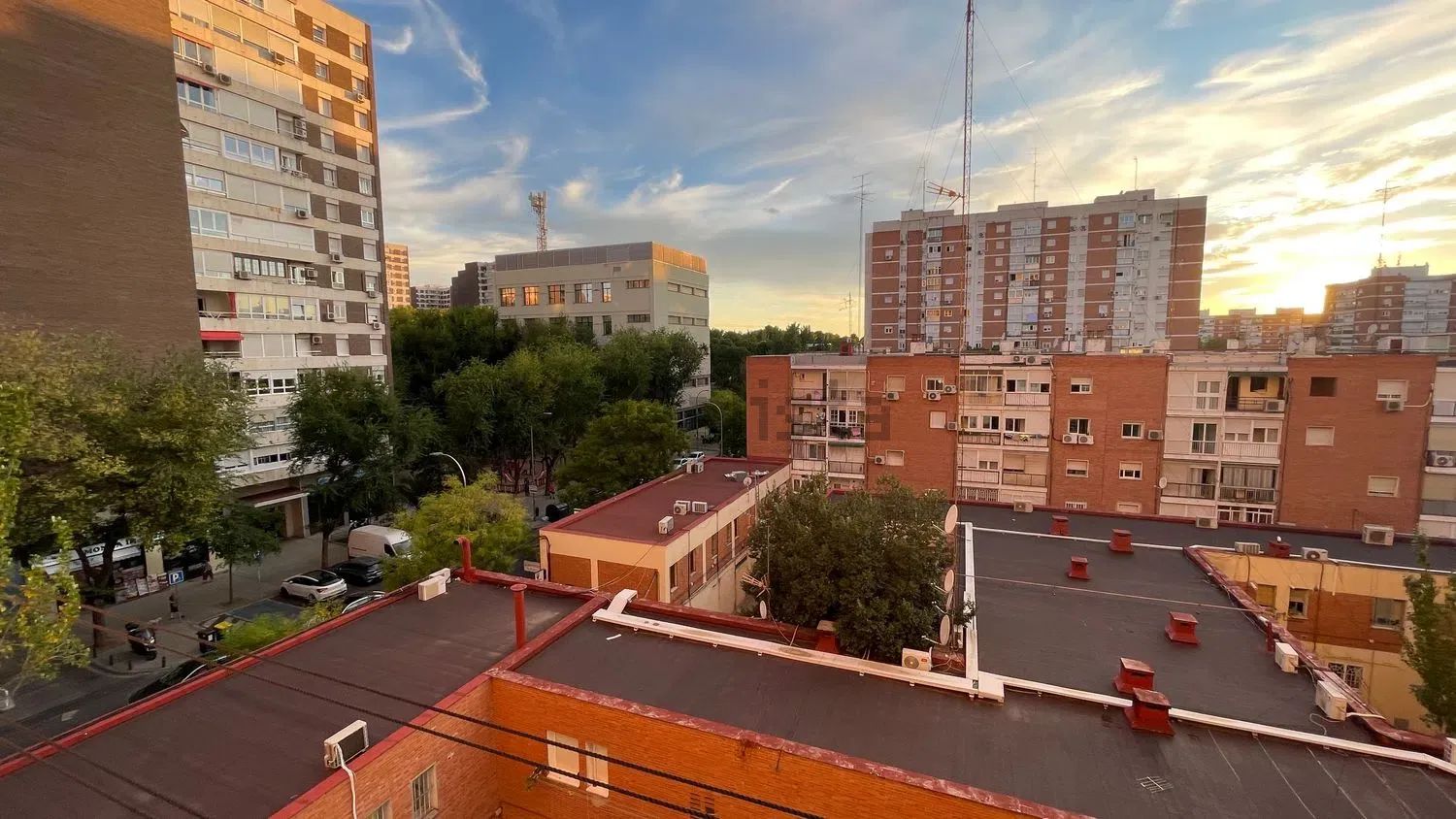Piso en Calle de Melchor Fernández Almagro, 56, Pilar, Madrid — Madrid · 330000€/mes
