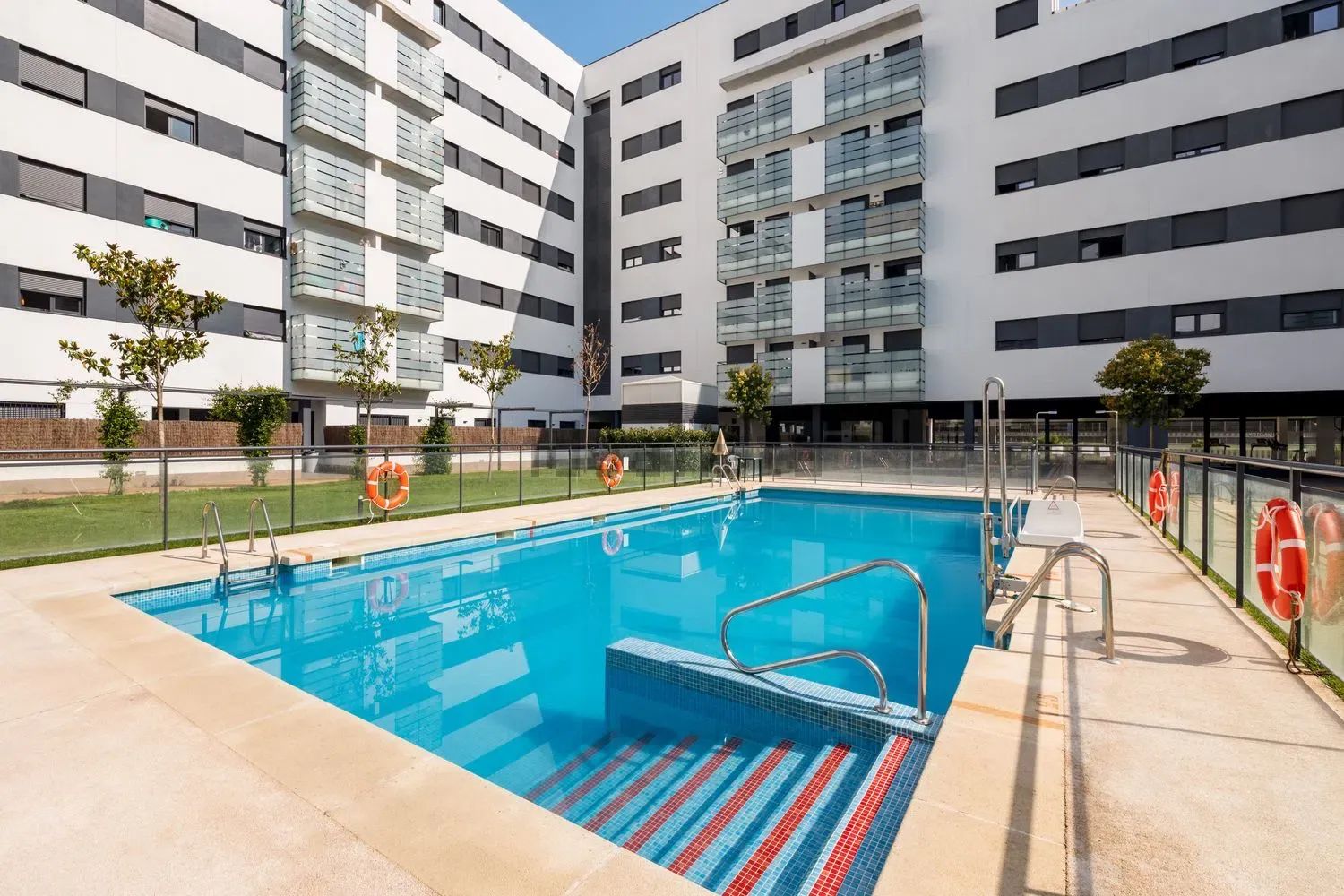 Piso en El Santo de la Isidra, 26, Los Ángeles, Madrid — Madrid · 1125€/mes