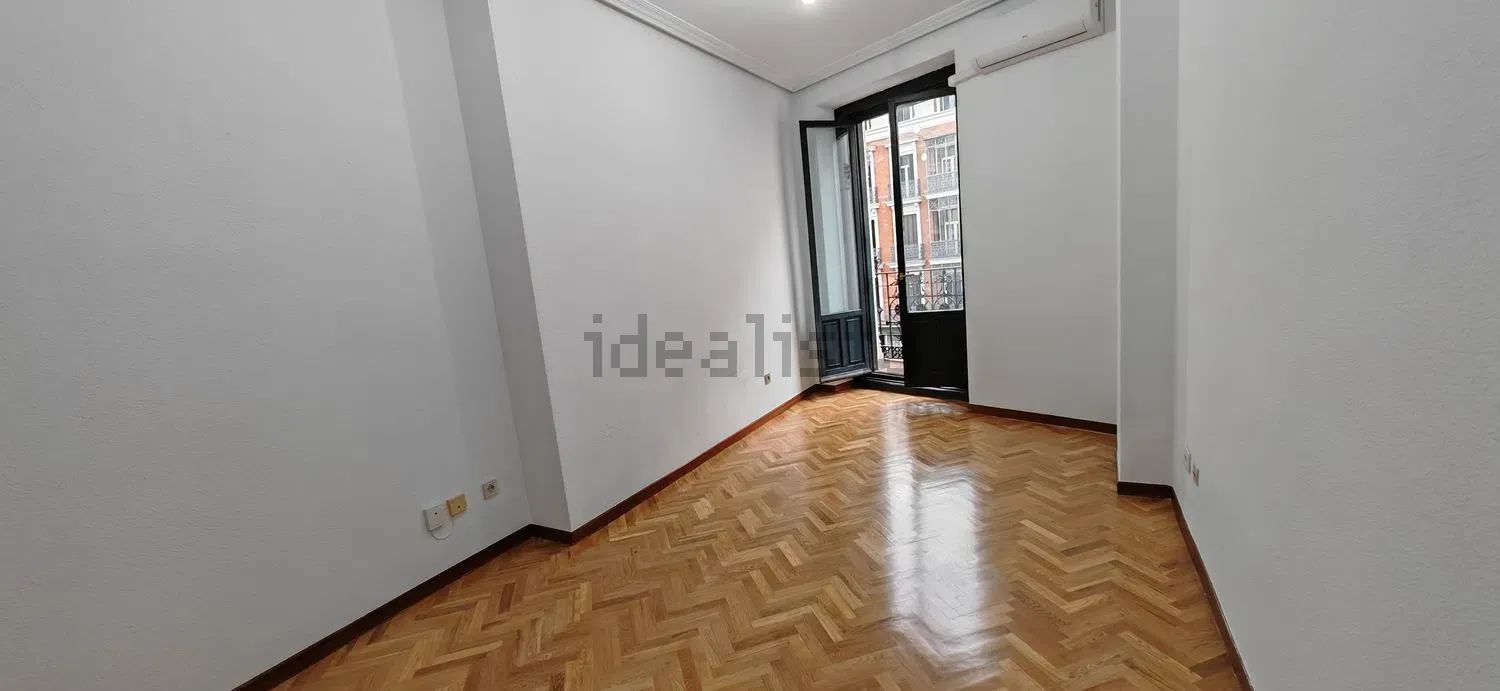 Piso en Sol, Madrid — Madrid · 1200€/mes