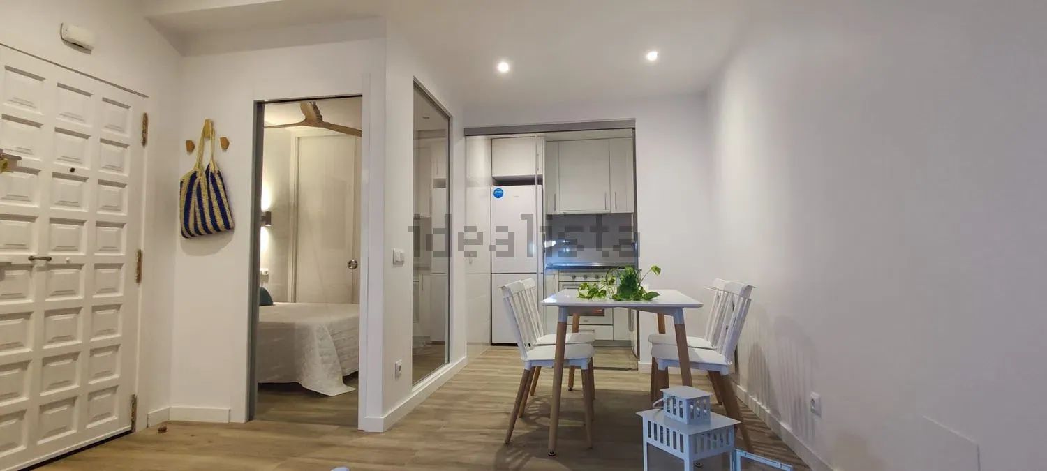 Piso en Calle del Oso, 7, Lavapiés-Embajadores, Madrid — Madrid · 1150€/mes