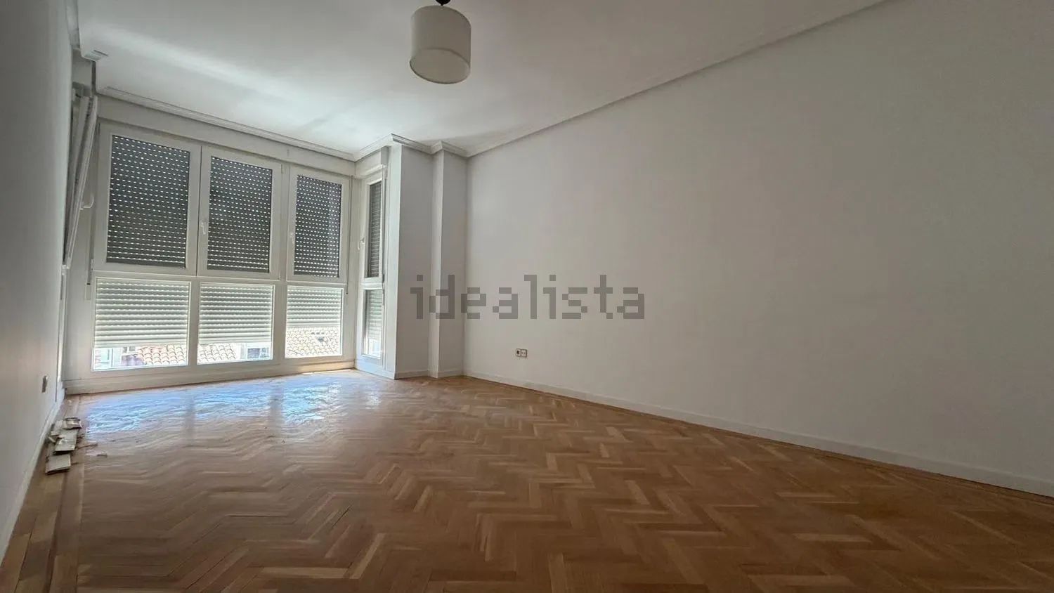 Piso en Calle del Pensamiento, 5, Cuzco-Castillejos, Madrid — Madrid · 1300€/mes