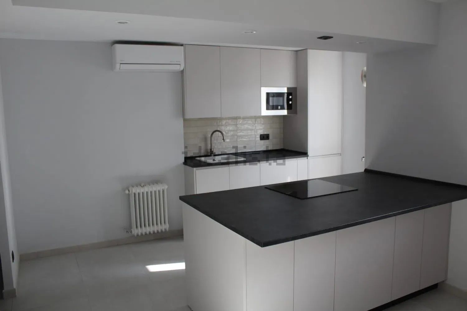 Piso en Calle de la Reina Mercedes, 3, Cuatro Caminos, Madrid — Madrid · 1200000€/mes