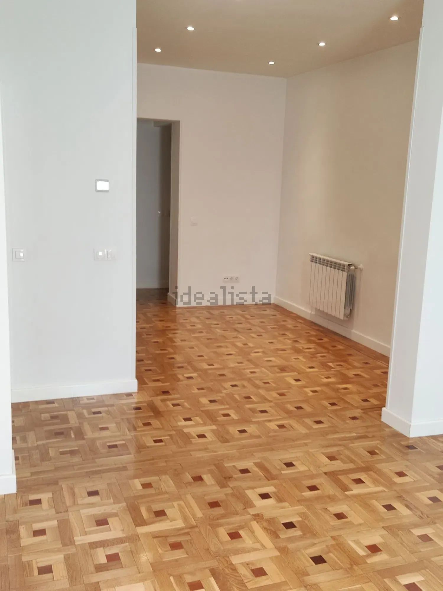 Piso en Calle de Chile, 27, Nueva España, Madrid — Madrid · 1600€/mes