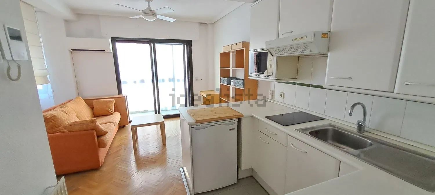 Estudio en Cuatro Caminos, Madrid — Madrid · 1200€/mes