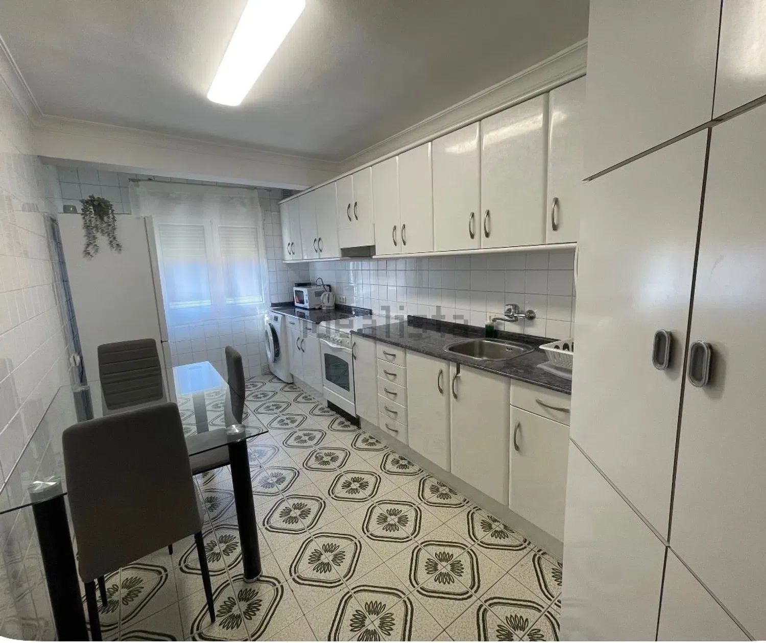 Piso en Calle de Valmojado, 85, Aluche, Madrid — Madrid · 1250€/mes